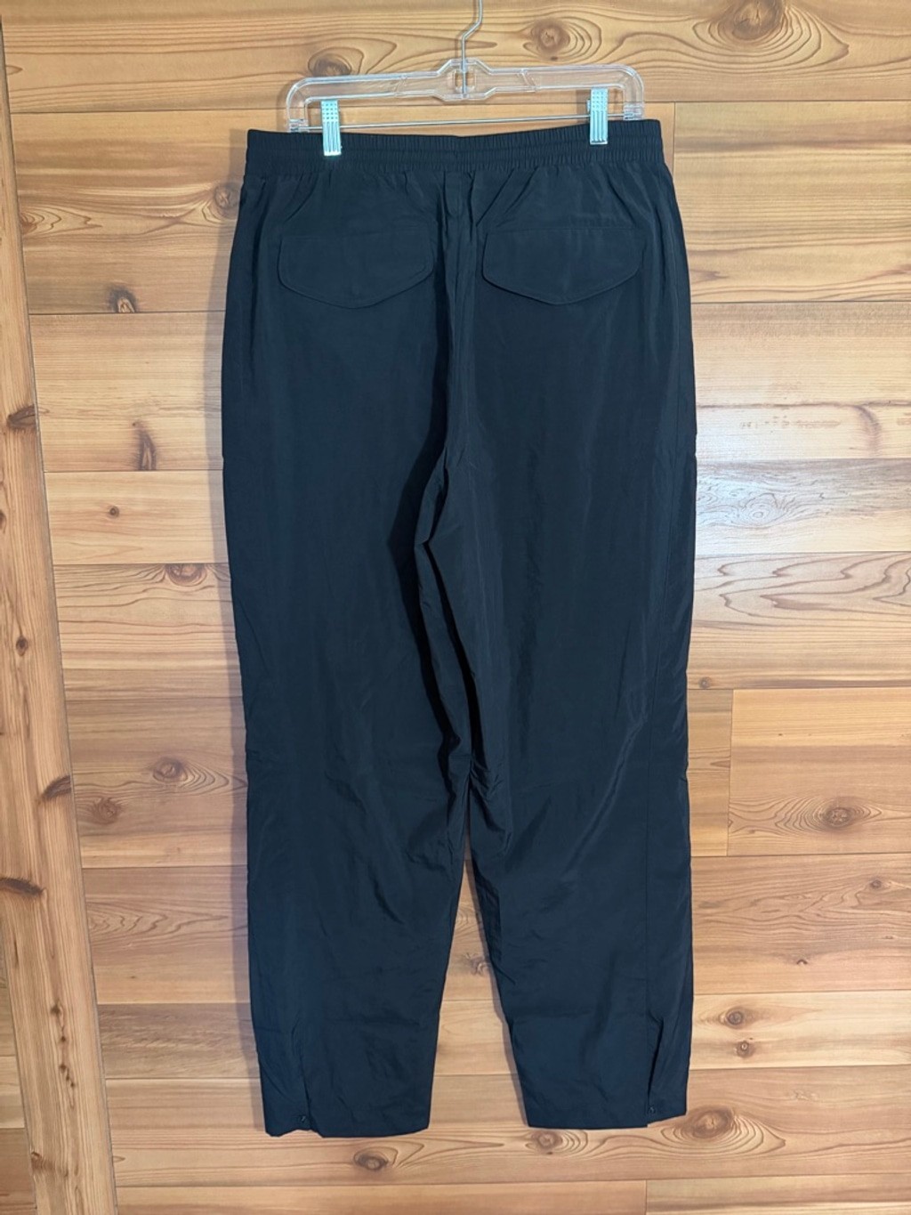 Victoria’s Secret VSX Power Lightweight Womens Black Parachute wind pants large