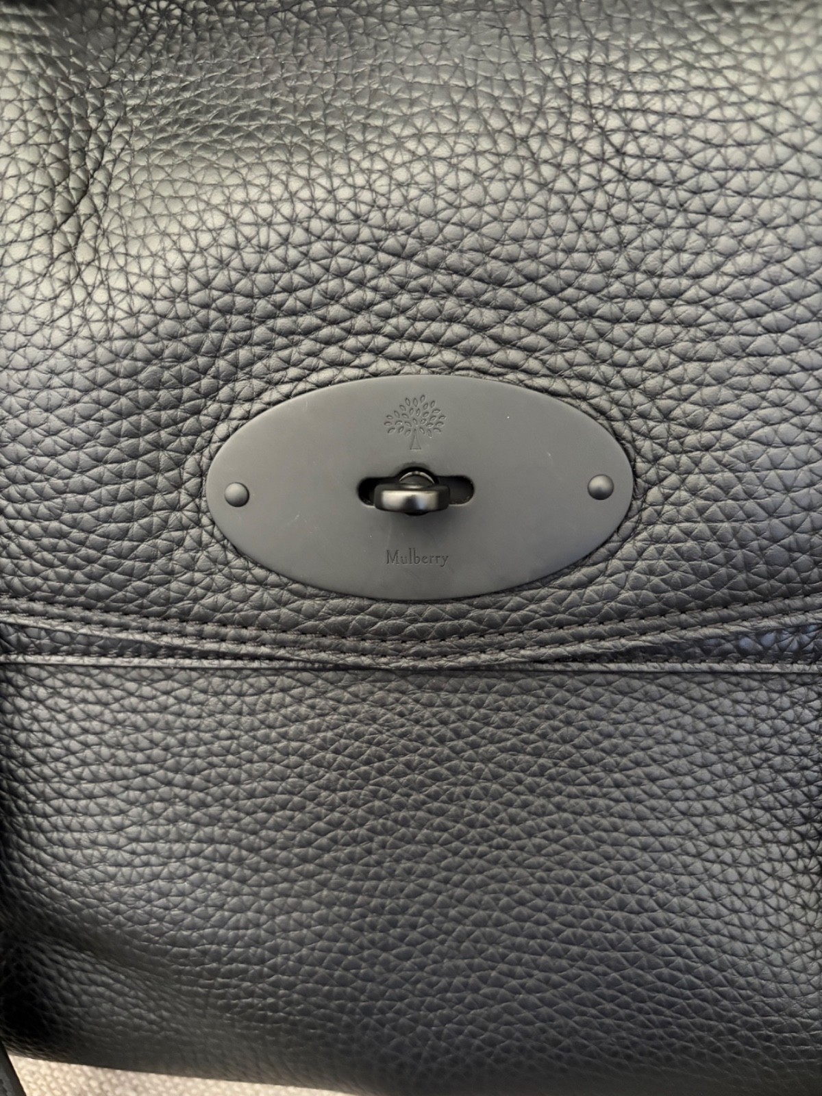 Mulberry ‘Alexa Oversized’ in Black Leather Top Handle Bag – Used Excellent