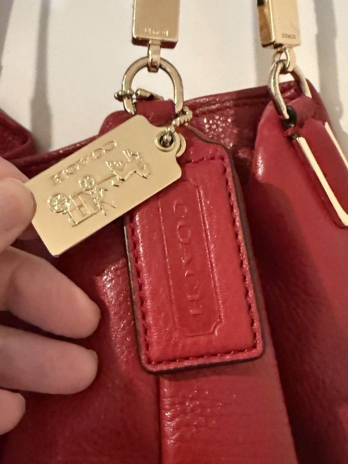 Coach Red Pebbled Large Shoulder Bag Zip Lined Inner Pockets w/ Dust Bag