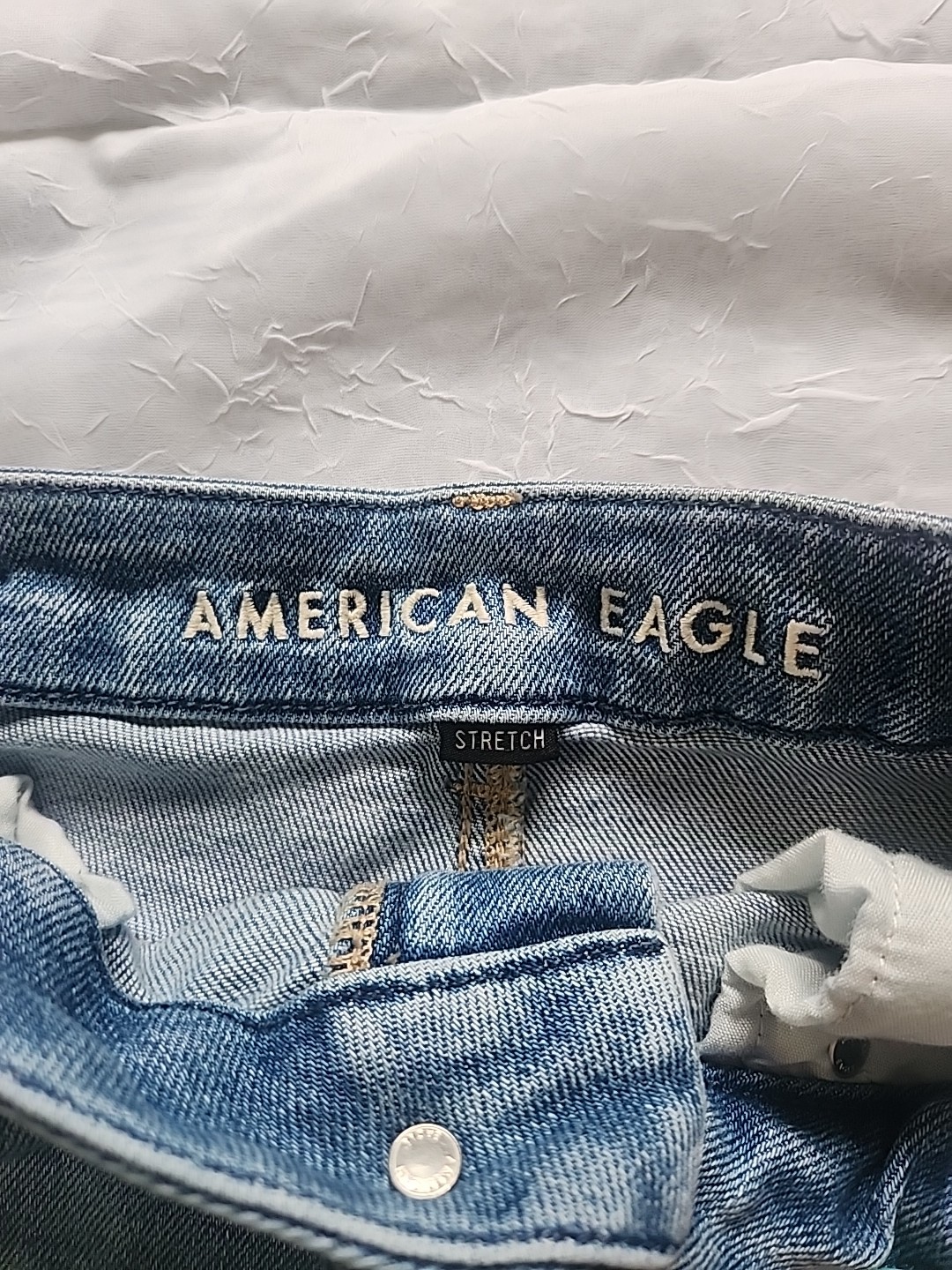 American Eagle Outfitters RN54485 CA 03873 Women’s Curvy Mom Jean Sz 6
