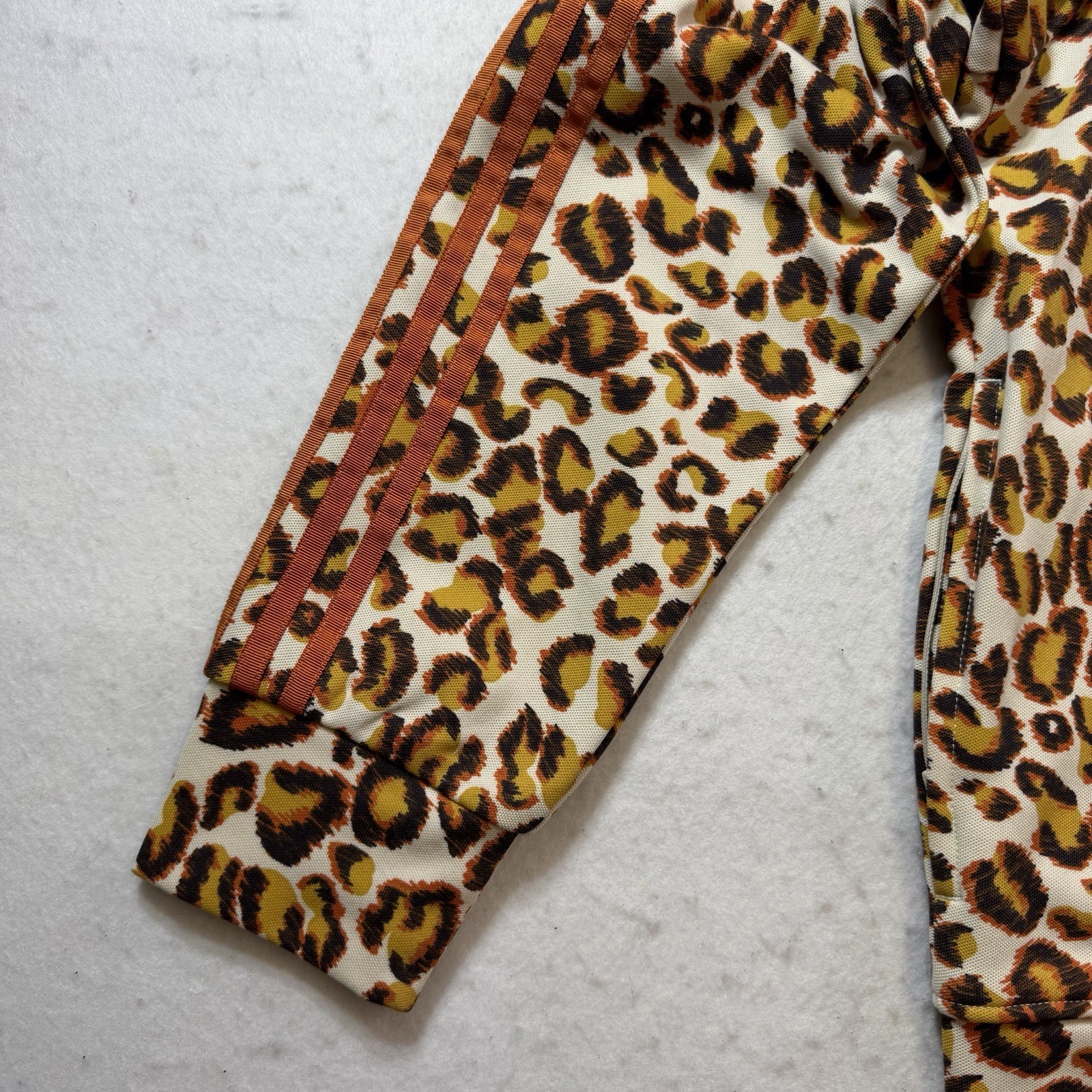 Adidas Originals Jeremy Scott Leopard Cheetah Track Top Jacket TT Trefoil Size M