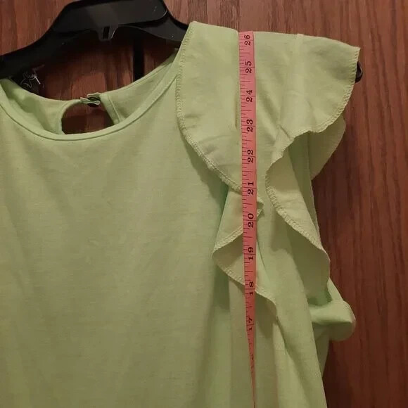 NEW ! Urban Buck Women Short Sleeve Lime Size XL