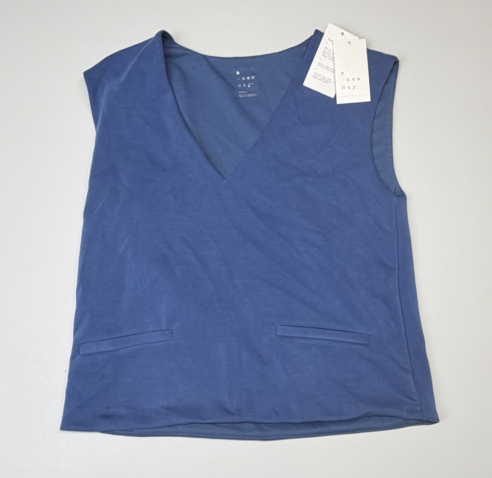 A New Day Sandwash Vest Woman’s Blue Size Small New With Tags Pullover Comfort