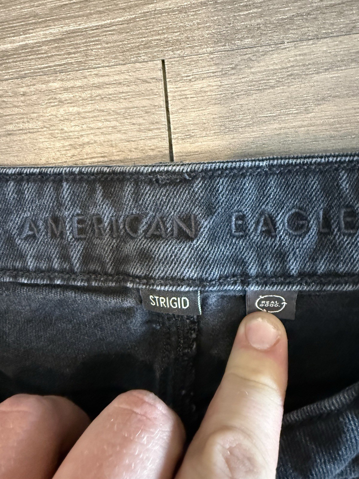 American Eagle Strigid Jeans 14 Black Gray Whiskered Wide Leg Stretch Baggy