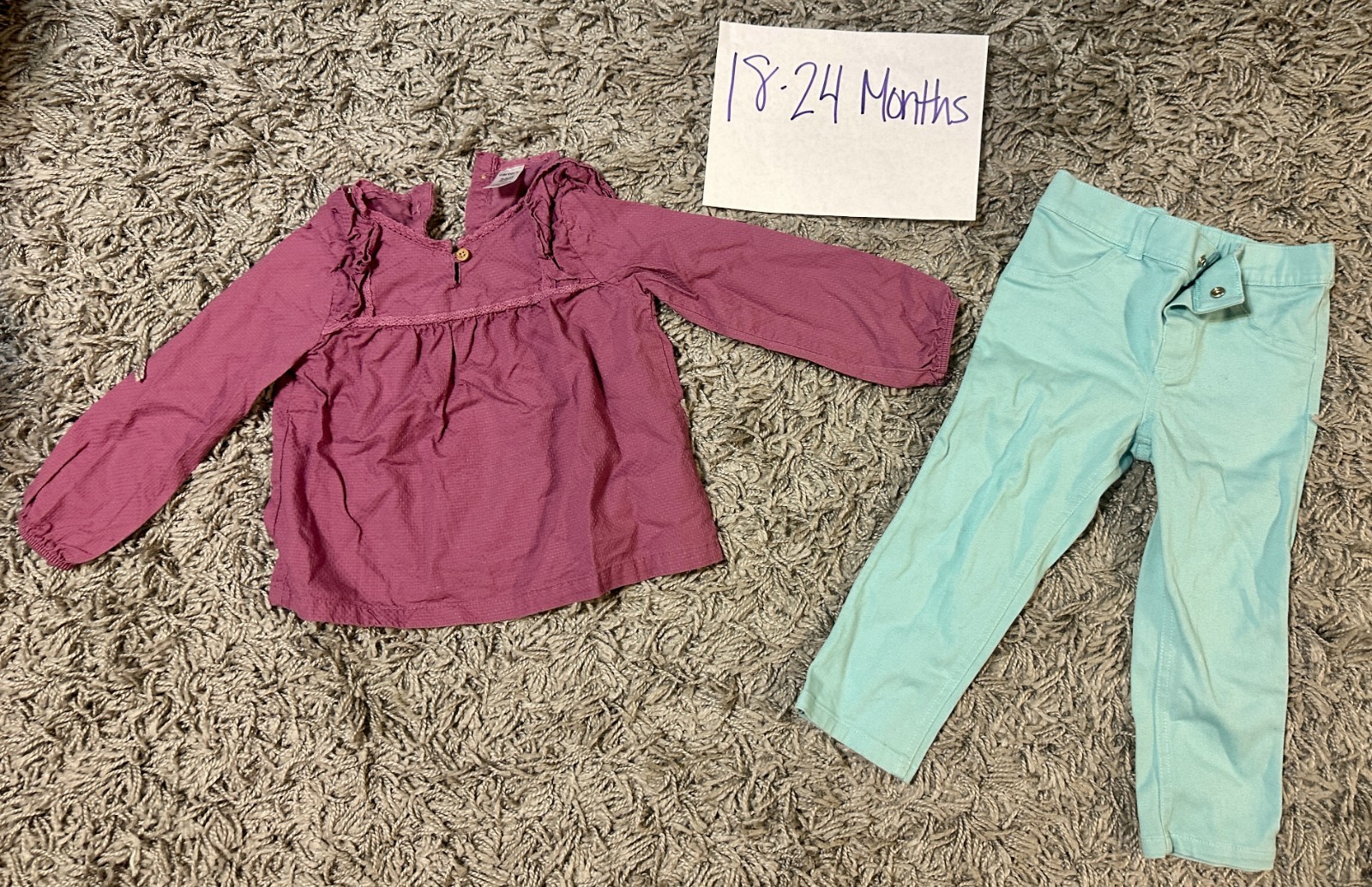 Baby/Toddler Girl’s Carter’s 2 Piece Mauve and Blue Outfit Size 18-24 Months