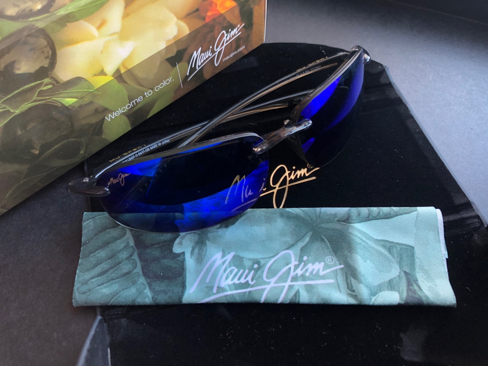 Maui Jim B407-11 Ho’okipa Sunglasses Grey Frame / Blue Hawaii Polarized Lenses