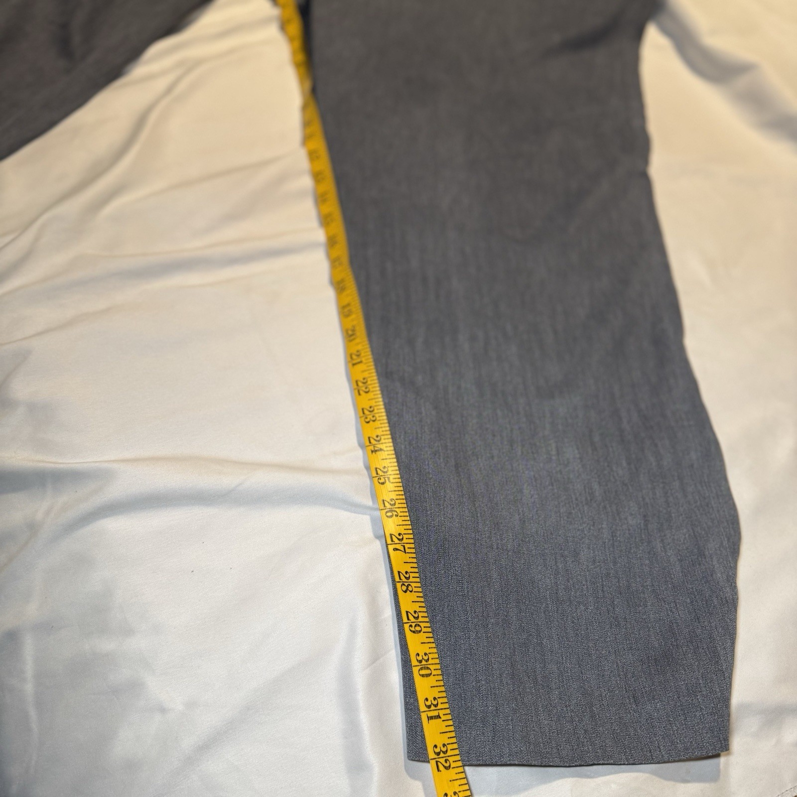 Tommy Bahama Mens Havana Silk Blend Herringbone Chinos 52 X 32 (meas. 54 X 32)