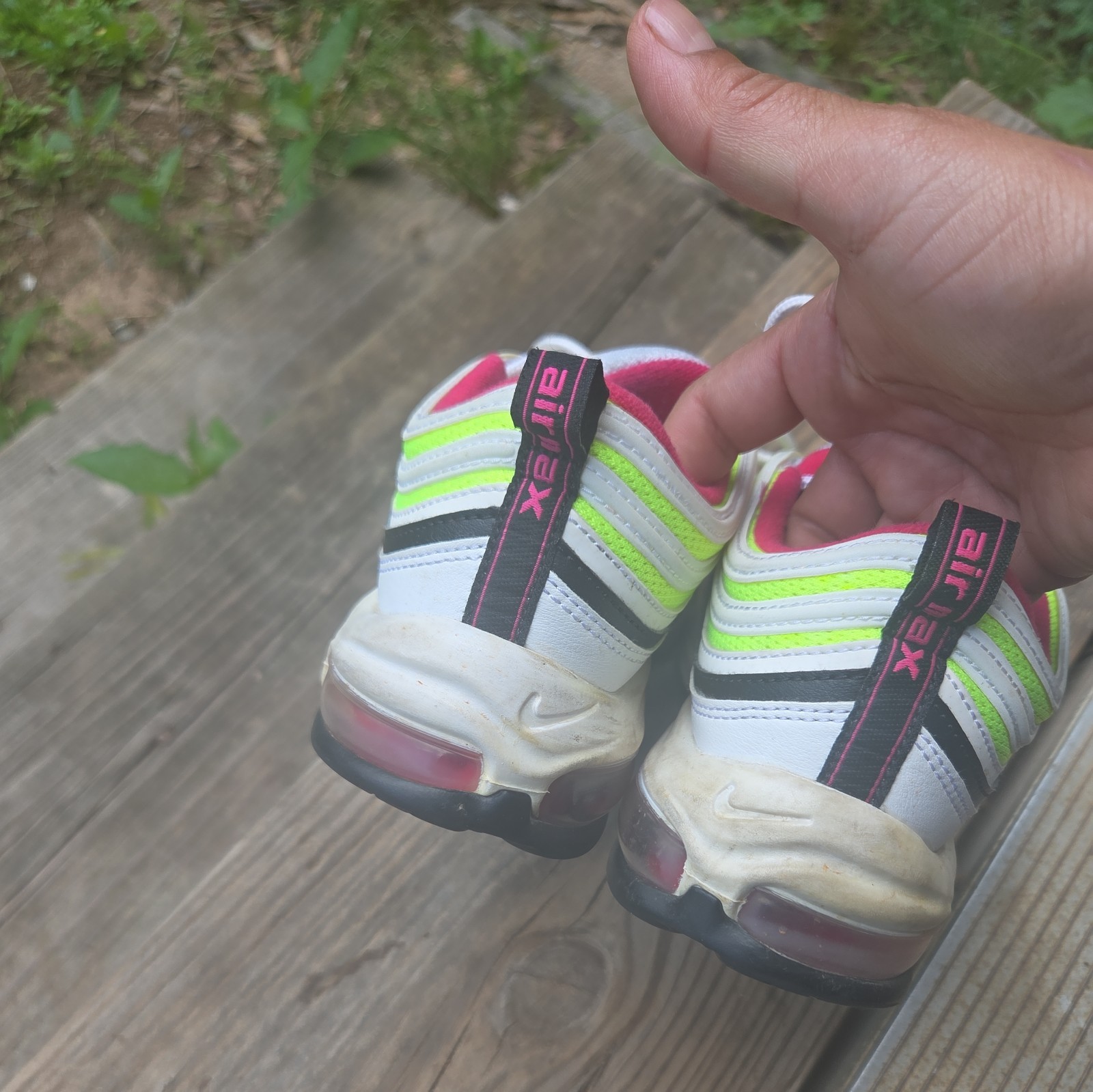 Nike Air Max 97 Men’s Size 7.5 Sneakers Volt Green Pink