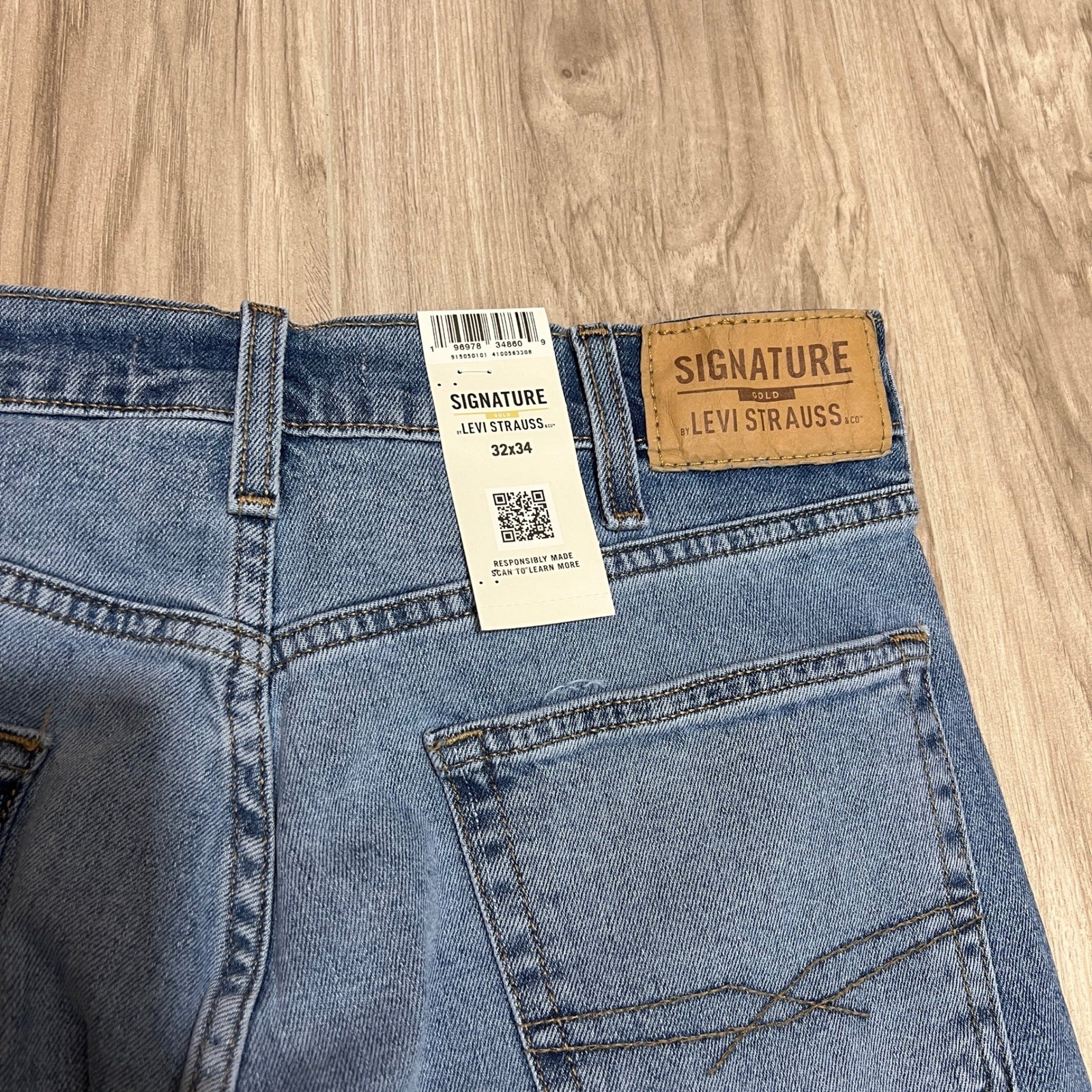 Signature by Levi Strauss & Co. Gold Label Men’s Bootcut Fit Jeans 32×34