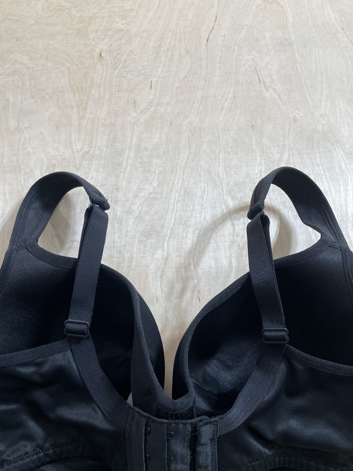 Cacique – Smooth Lightly Lined Balconette Underwire Bra Size 36DD Black