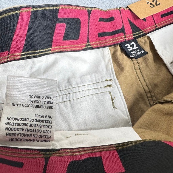 NWT Denali Boardwalk Stretch Cargo Shorts Men’s 32 9″ Inseam MSRP $44