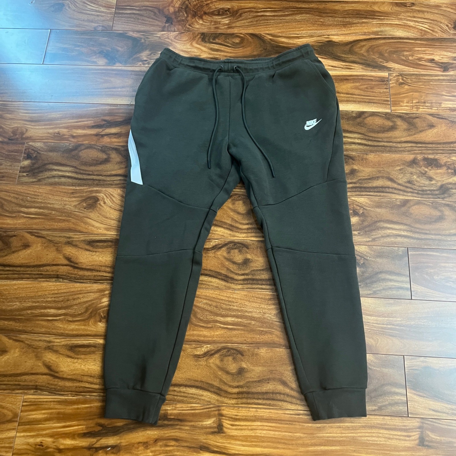 Nike Tech Fleece Joggers Mens XL Olive Green Tapered Sweatpants 805162-356
