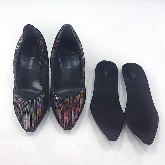 ROS HOMMERSON Karat Shimmer Rainbow Pump Removable Insole Metallic