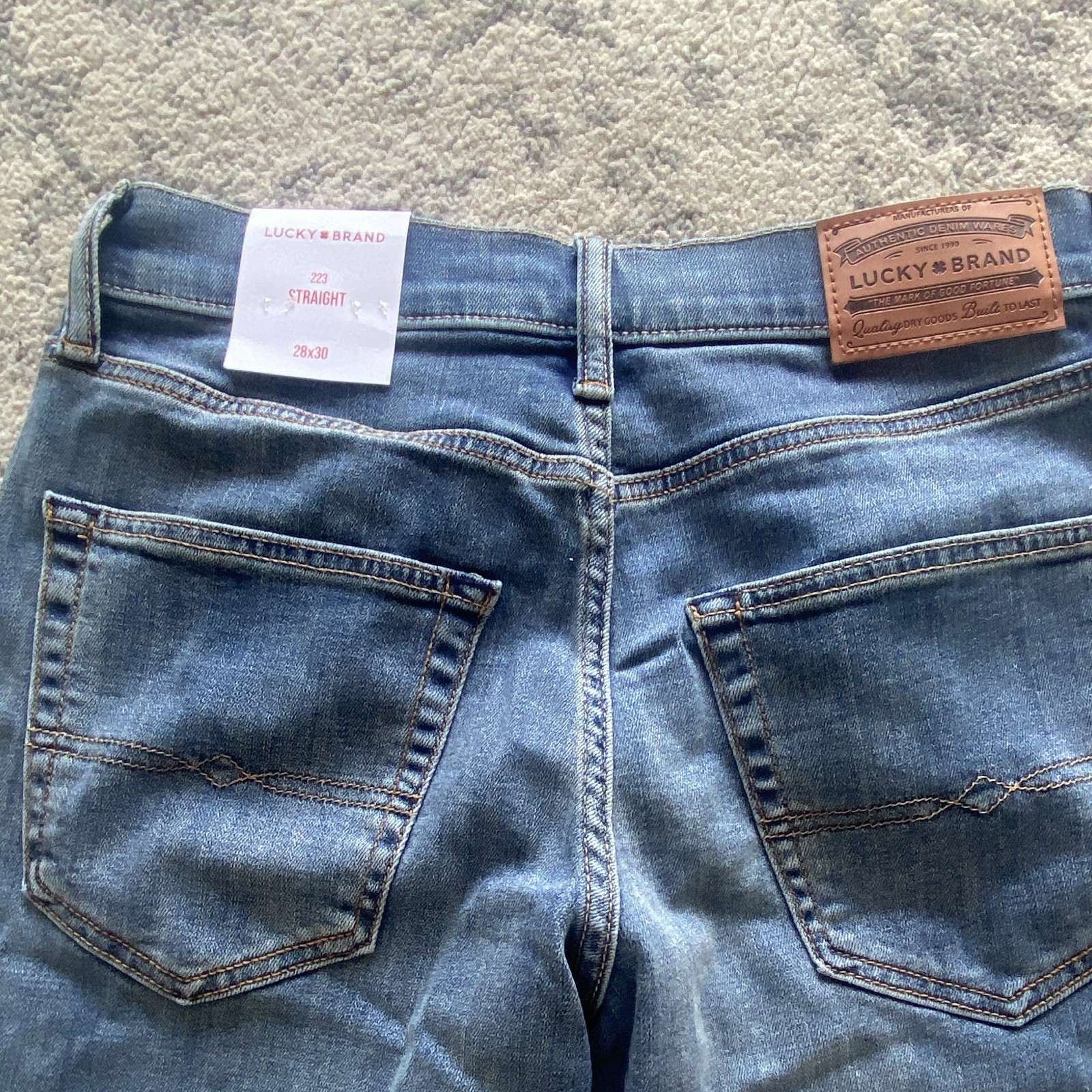 Lucky Brand CoolMax All Season Straight Fit Stretch Blue Jeans 5-Pocket NWT