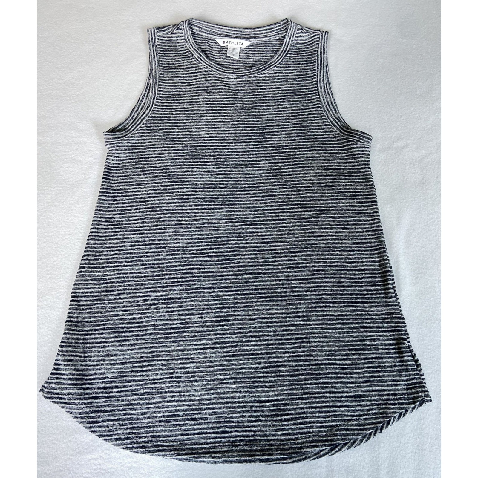 Athleta Womens XS Striped Sleeveless Tank Top Navy Blue White High Low Hem Knit
