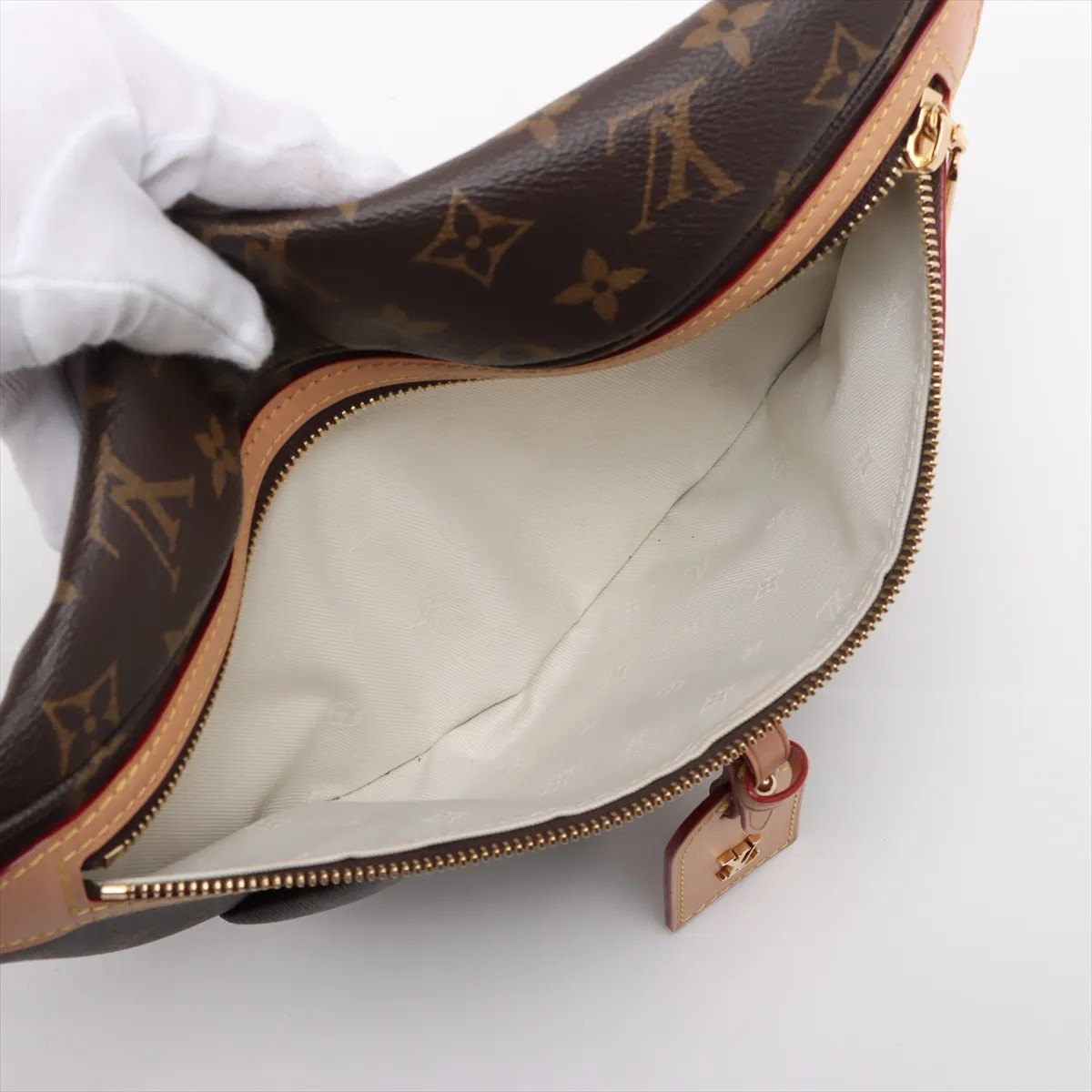 Louis Vuitton Monogram Hi Rise M46784 Brown There was an RFID response