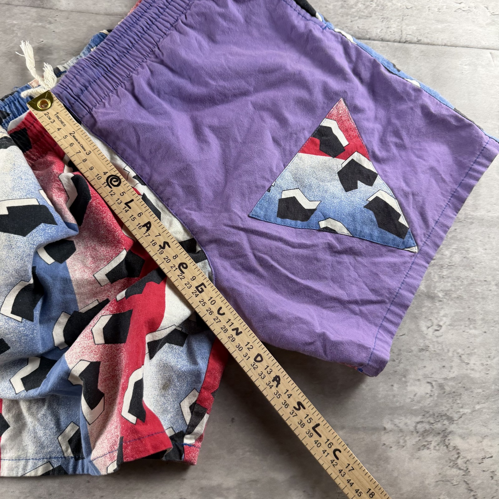 US Vintage Men’s Multi Color Geometric Swim Trunks Board Shorts Size L/36-38