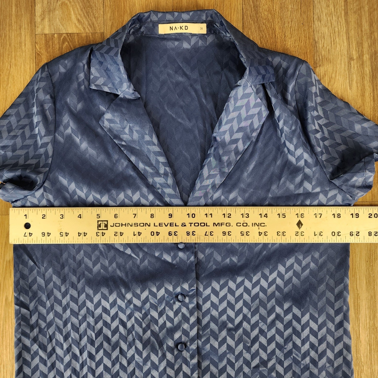 NA-KD Blue Herringbone Jacquard Short Sleeve Button Up Shirt Women’s Size 34