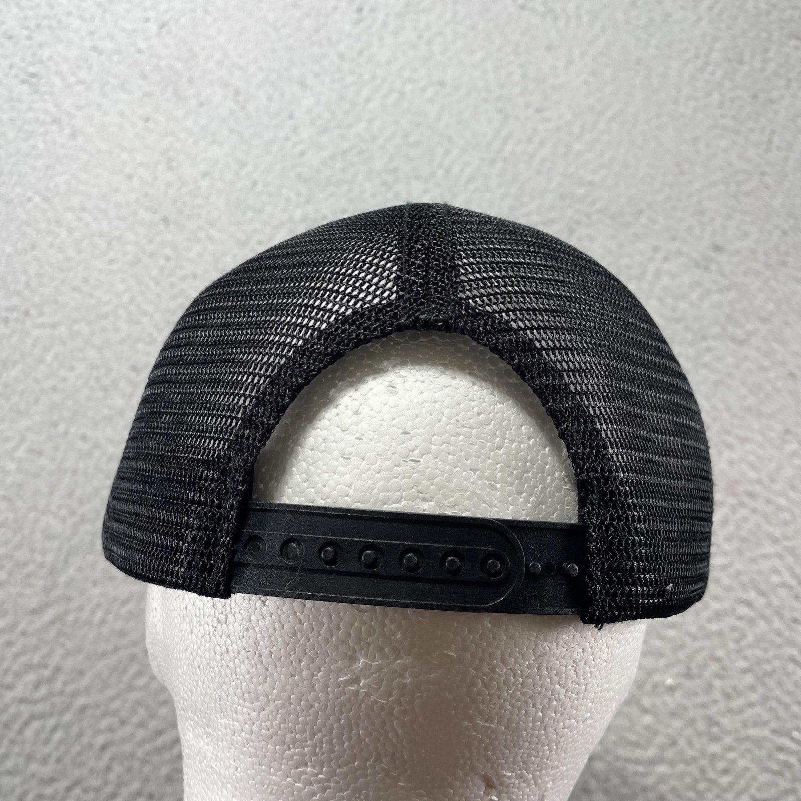 Mountain R Logo Hat Cap Snap Back One Size Mens Black Rope Trucker Mesh Outdoor
