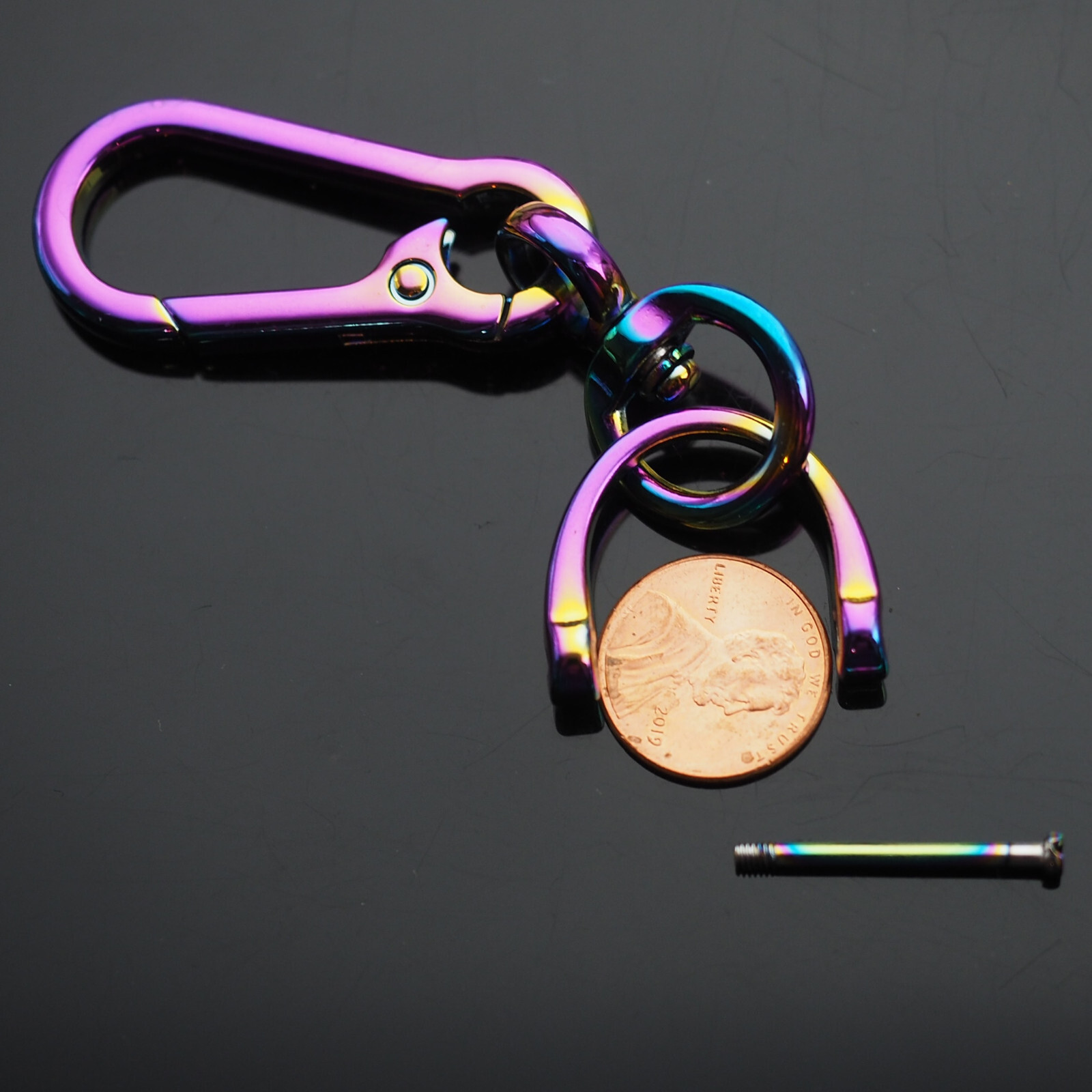 Keychain Clip Bag Belt Ergonomic Car Ring Key 360 Fob D-Ring Buckle Holder Neon
