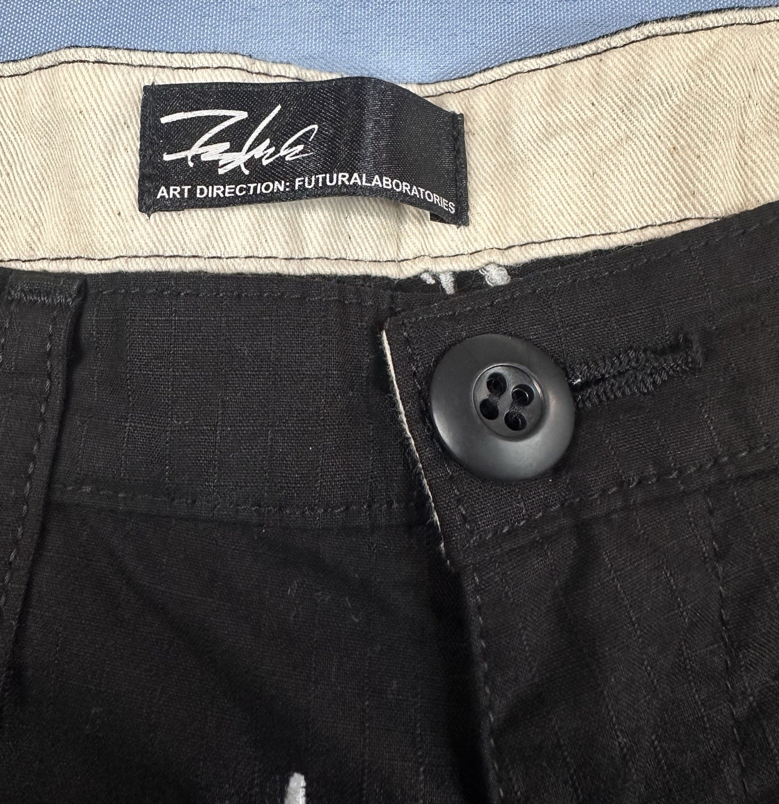 Futura Laboratories 2000 Pointman AOP Embroidered Cargo Shorts Japan 34 Vtg Y2K