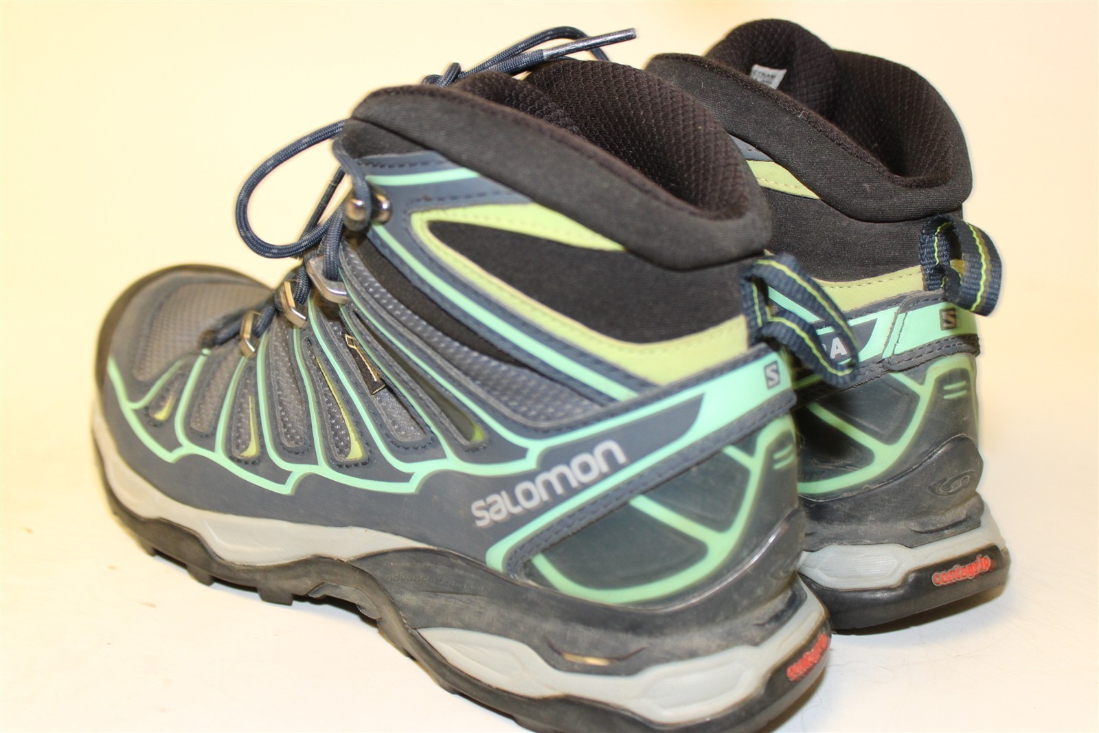 Salomon Womens Size 8.5 40 2/3 Grey Green X Ultra Mid 2 GTX Hiking Boots 371524