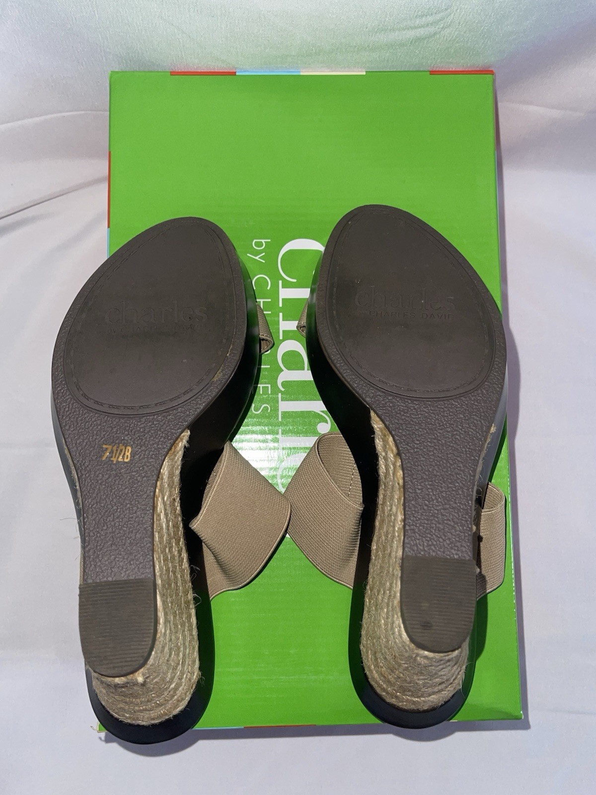 Charles by Charles David Women’s Camel Stretch T-Strap Wedge Sandals 7.5 M