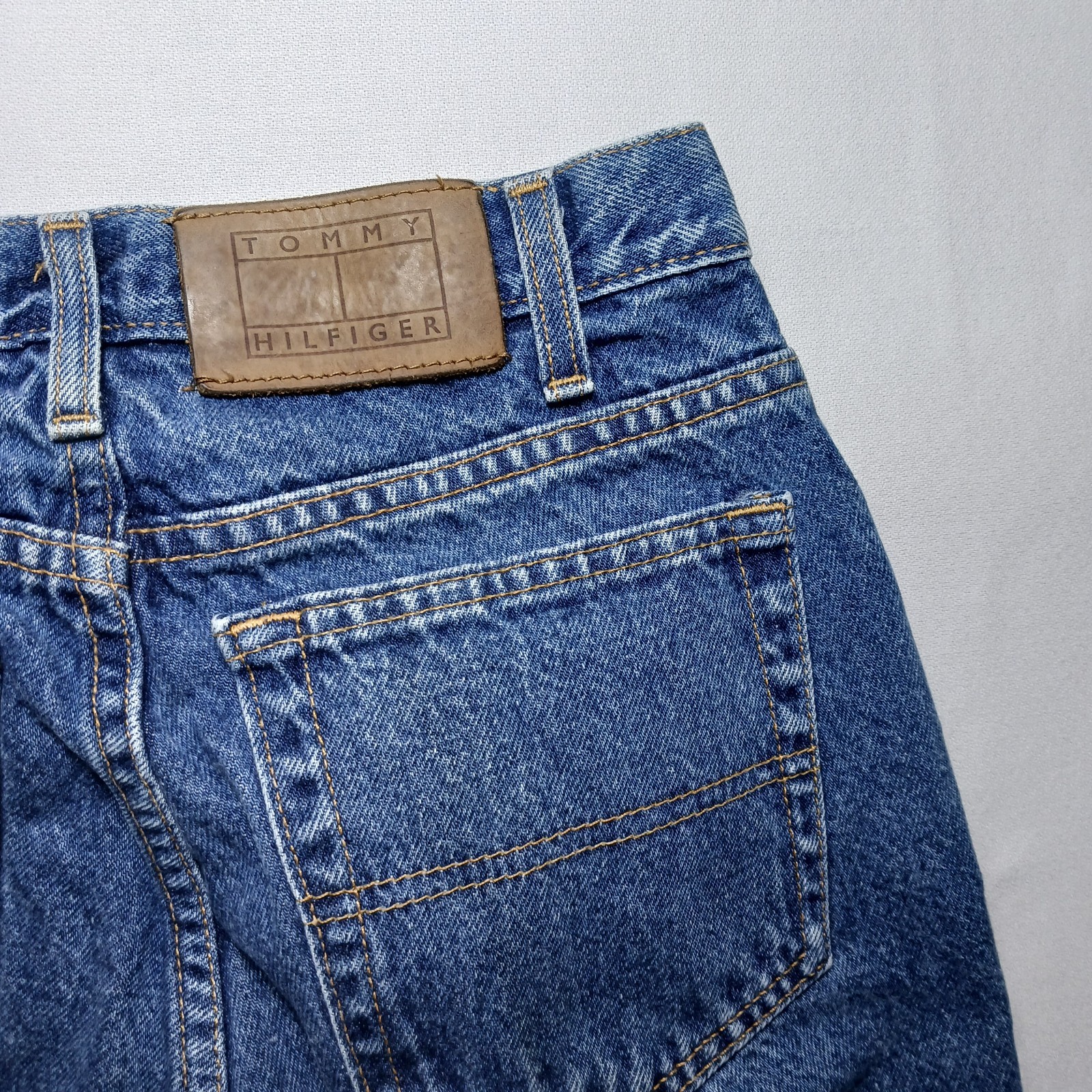 Vintage 2001 Tommy Hilfiger Mens Straight Leg Jean 26X30 Raw Blue Denim USA