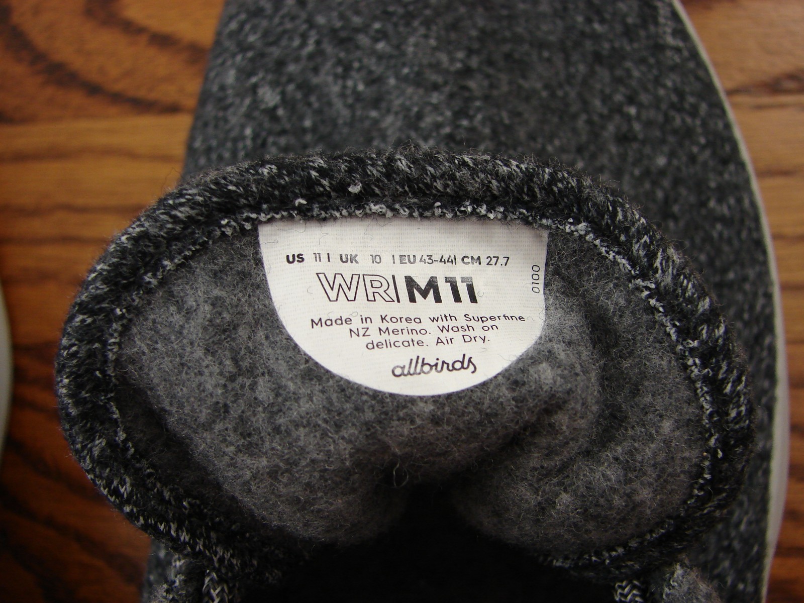 NWOB Medium Grey Classic Wool Runner from Allbirds, Size 11