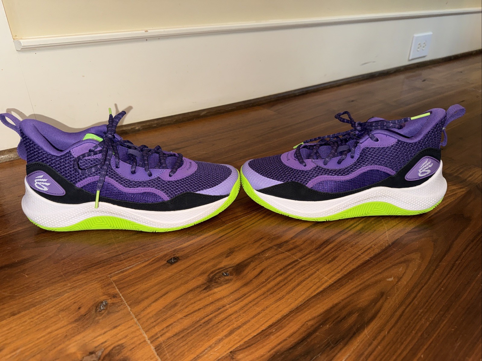 Under Armour Curry 3Z 24 SDE Size 8.5 Men/10 Women Purple Basketball Shoes