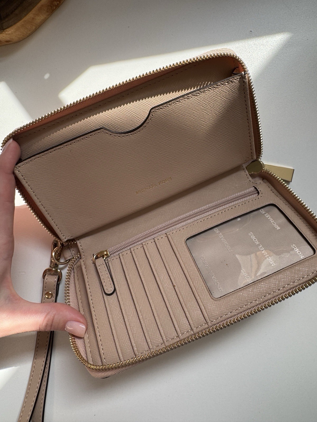 Michael Kors Jet Set Travel Wristlet Wallet