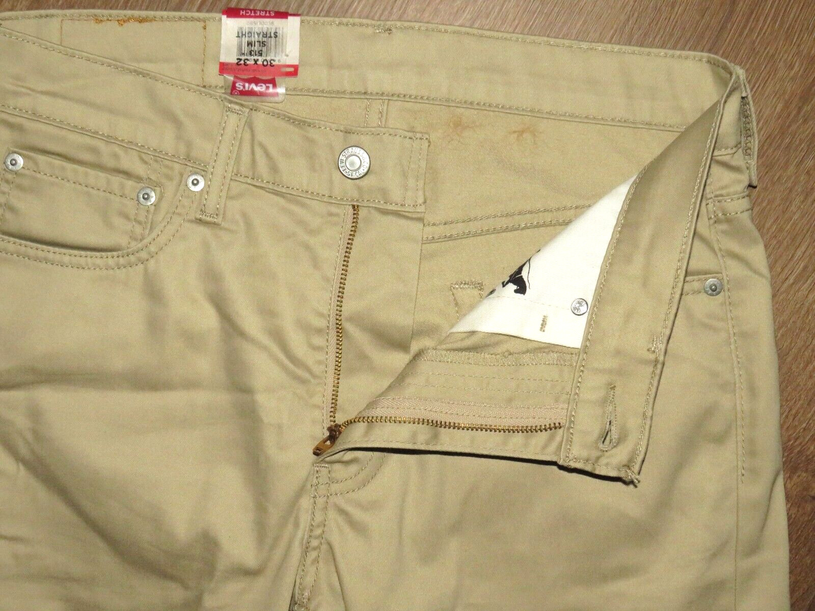 NEW! Men’s Levi’s 513 Slim Straight Leg Stretch Khaki Pants 30 X 32 NWT!