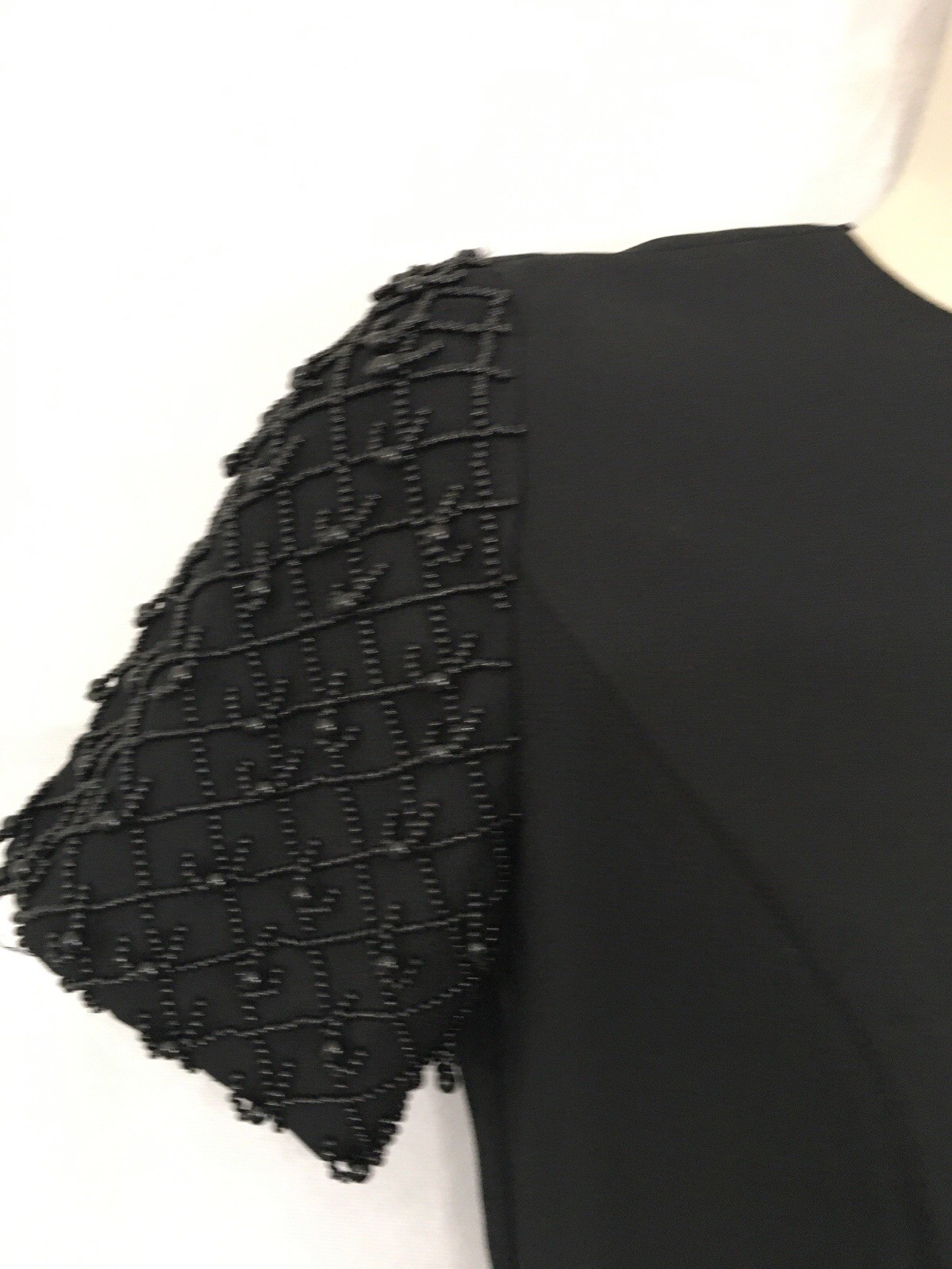 JESSICA HOWARD Petite Woman’s Beaded Little Black Dress Size 8P