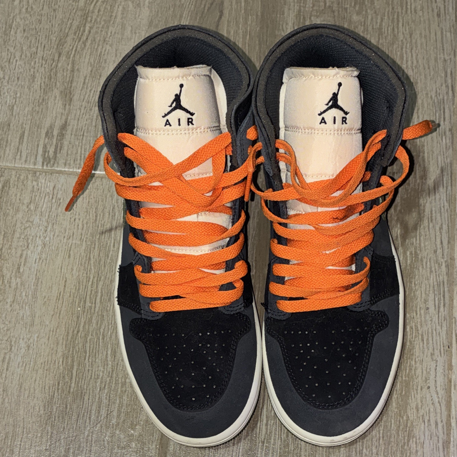 Jordan Air Jordan 1 Mid Mid-Top Colorblock Sneaker Black Gray Green Orange