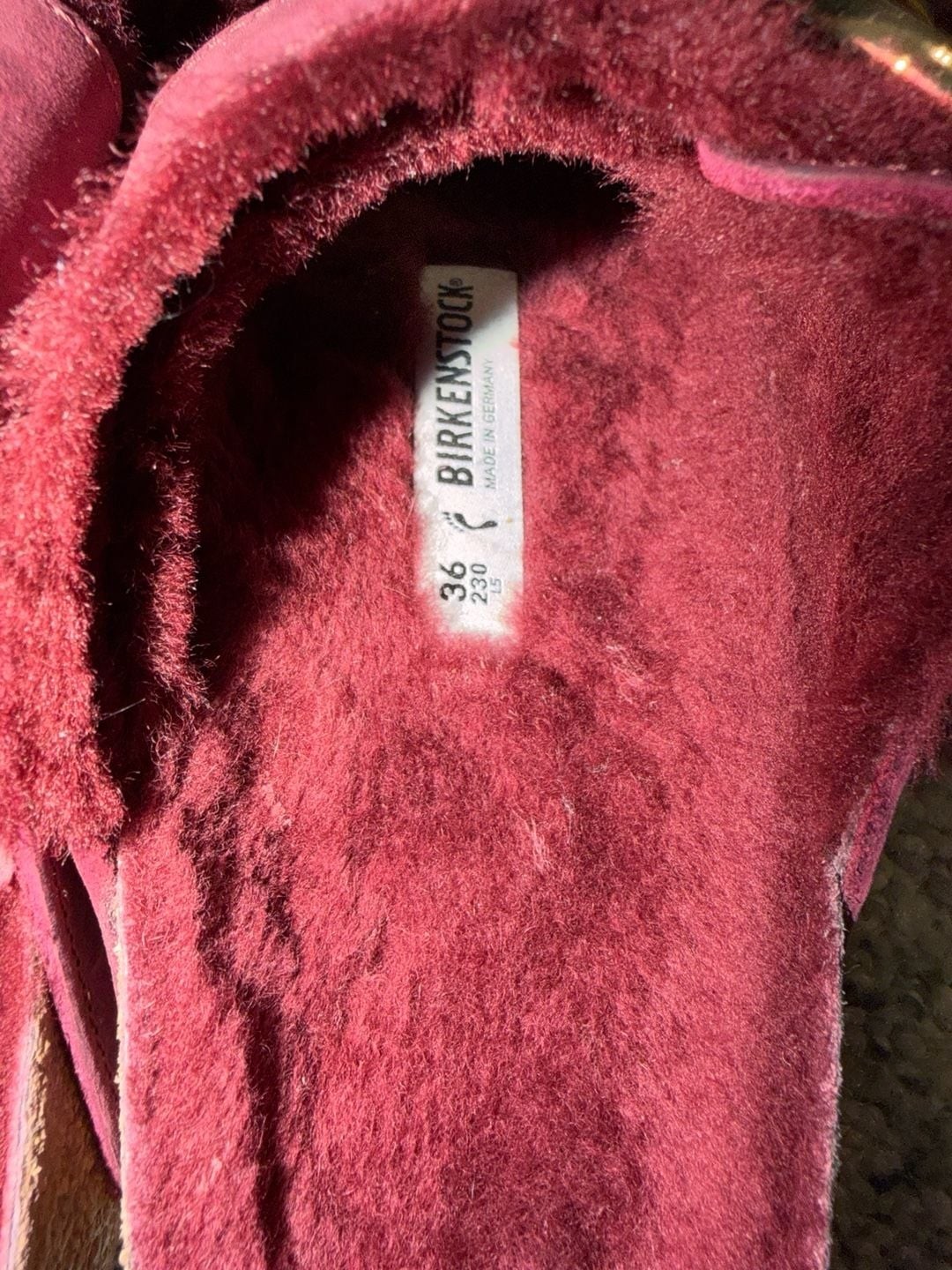 Birkenstock Arizona Big Buckle Shearling Oiled Leather Sandals Maroon Size 36