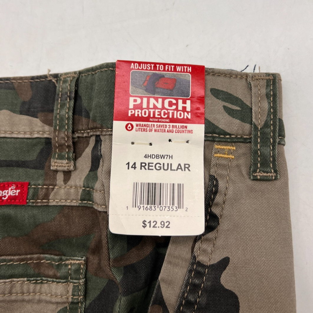 Wrangler 5 Star Straight Comfort Cargo Shorts Boys w/Adjustable Waist