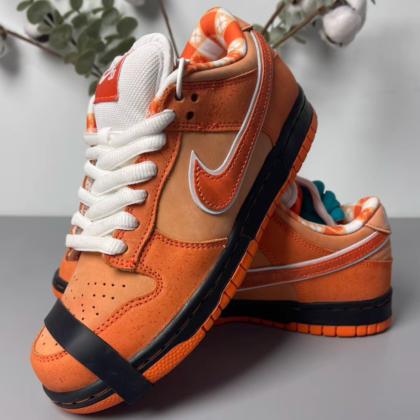 Dunk Low SB x Concepts Orange Lobste Brand new with box/Nike
