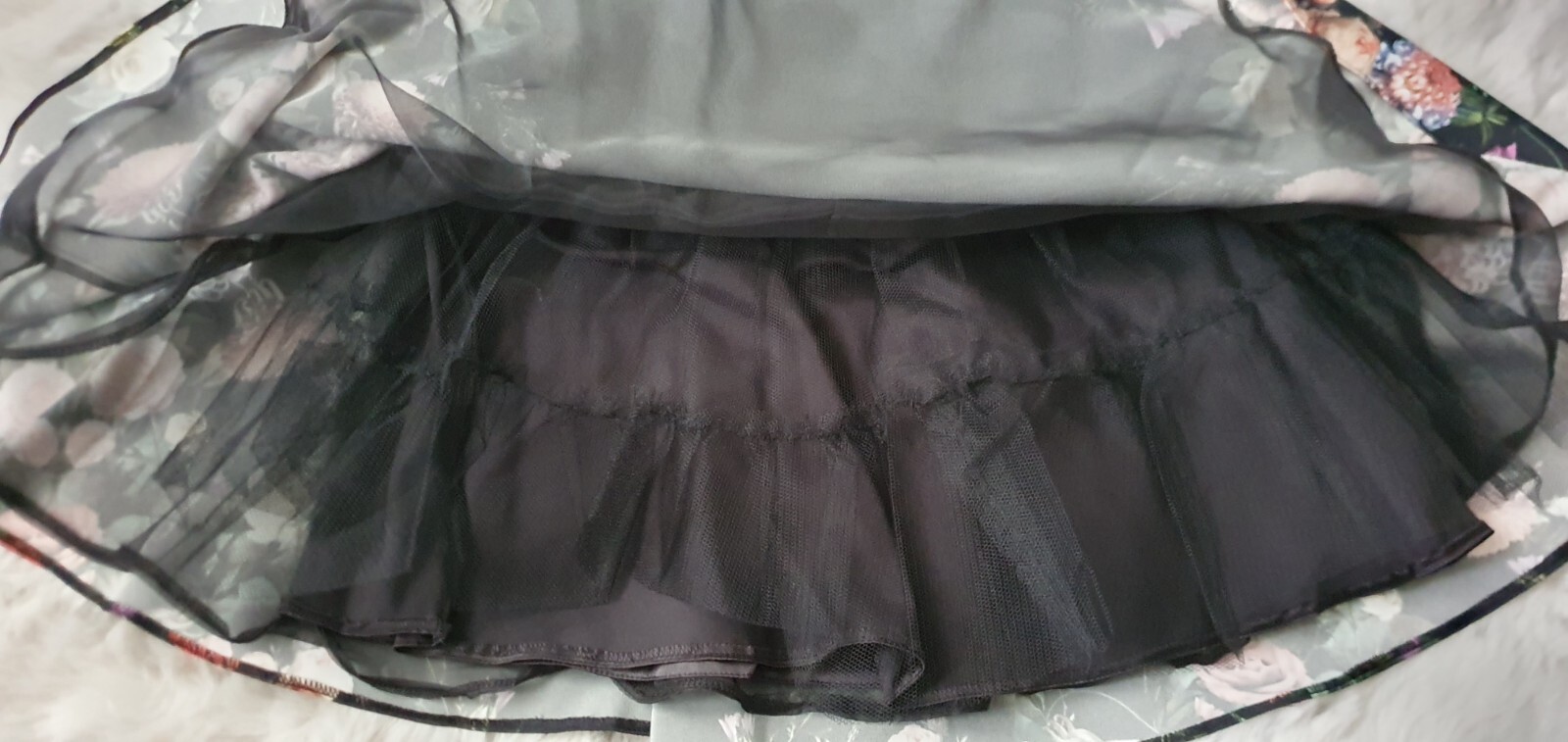 Untold Rose Placement Black Multi Volume Lined skirt size 8