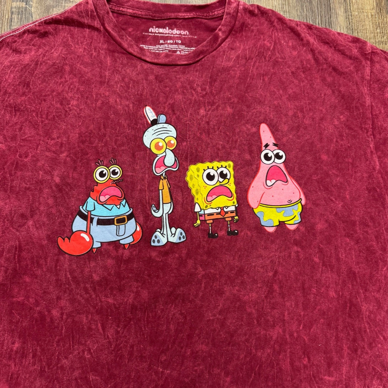Nickelodeon Spongebob Squarepants Graphic T Shirt XL Red crop top Crew Neck