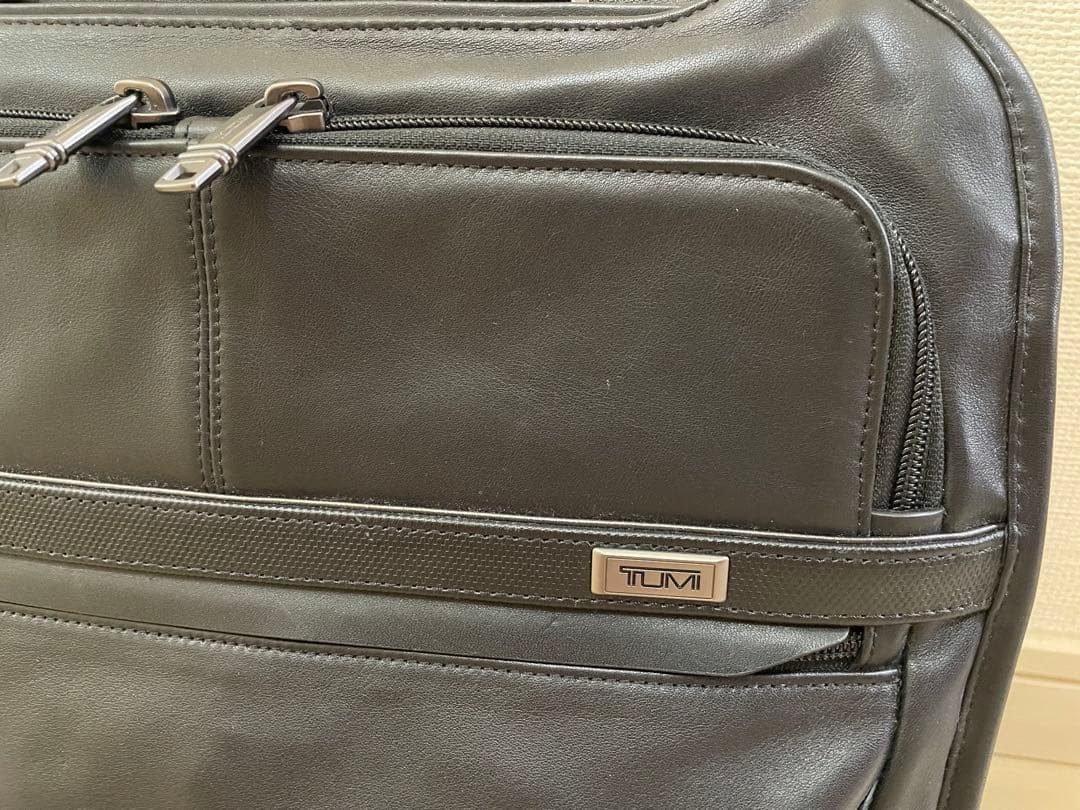 TUMI business bag leather 9603108DL3 extremely beautiful