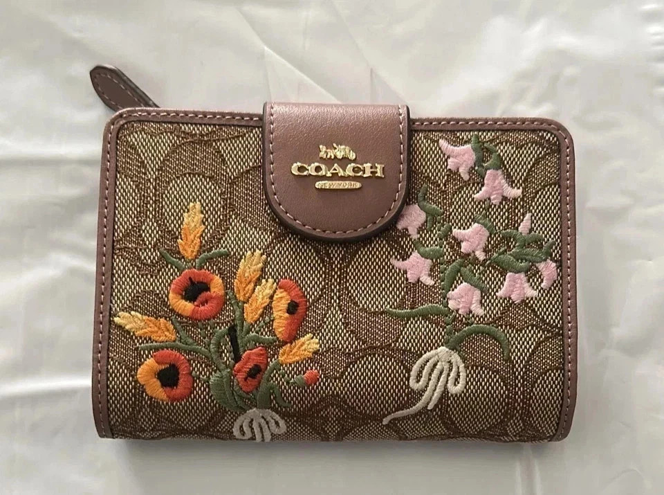 Brand New Coach Medium Corner Zip Wallet Signature Jacquard Floral Embroidery