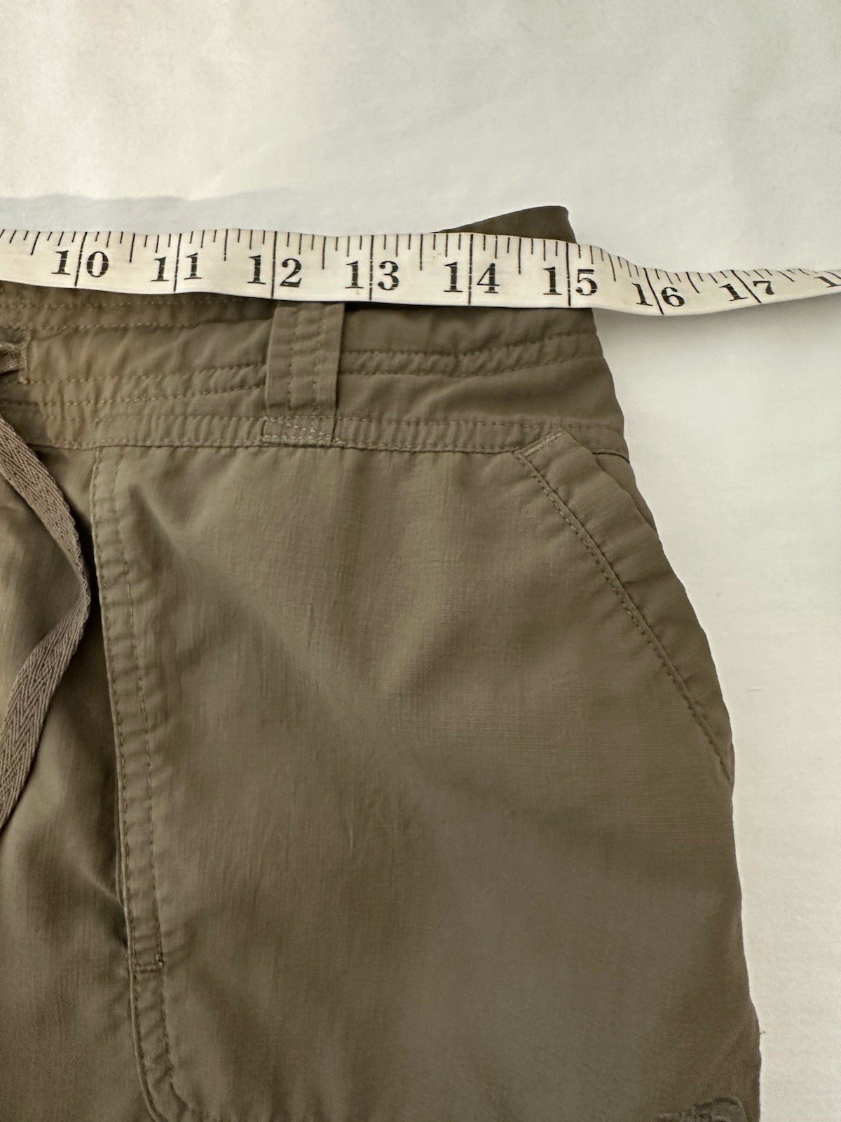 The North Face Green Nylon Roll Up Leg Outdoor Hiking Pants Womens 30 X 29