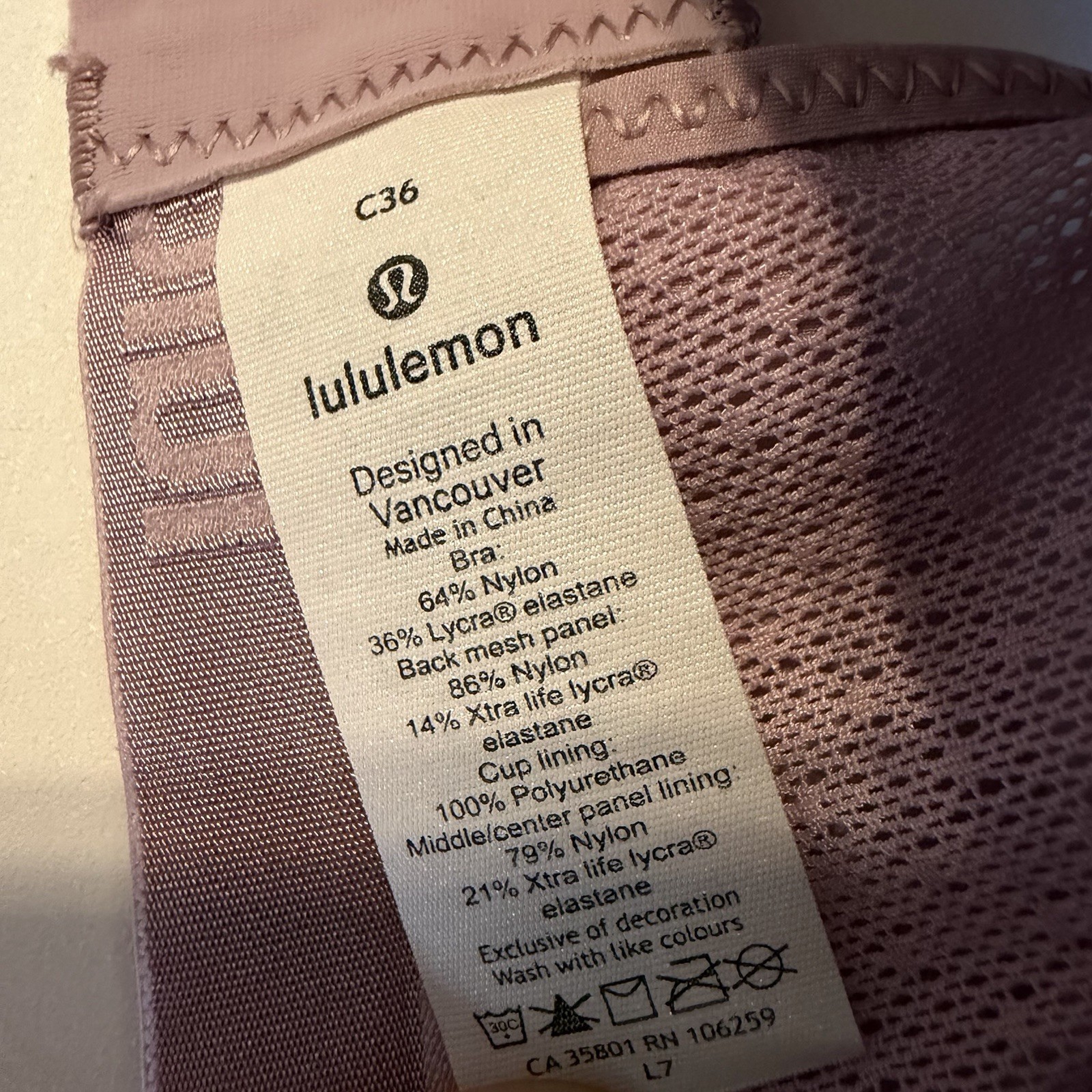 lululemon High Support Sports Bra 36C Purple Racerback Hook & Eye Adjust
