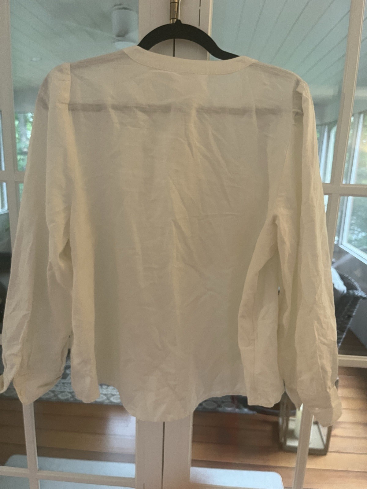 LC Lauren Conrad Ivory Pleated Button-Front Long Sleeve Round Neck Blouse L