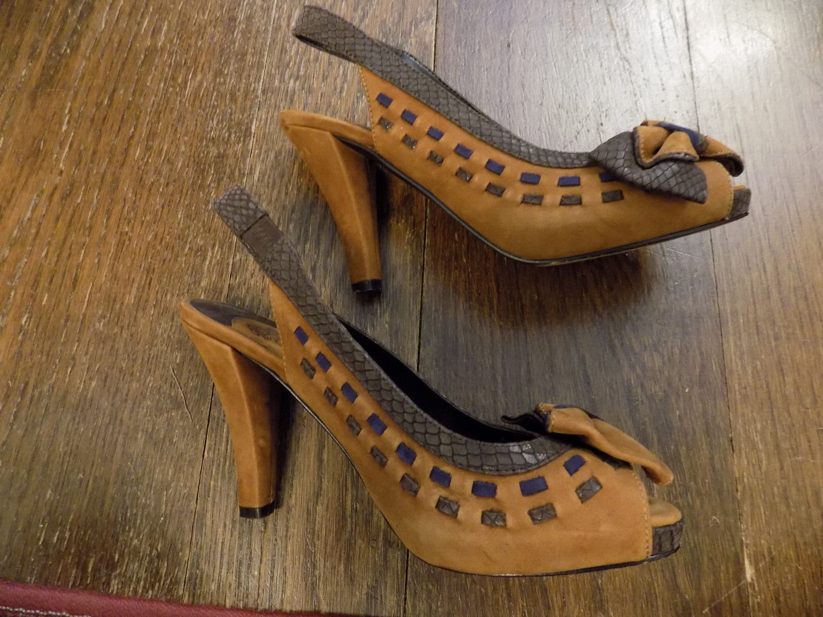 Jessica Bennett rust Brown Suede Pumps Slingback Peep Bow Toe Woven Snake sz 5.5