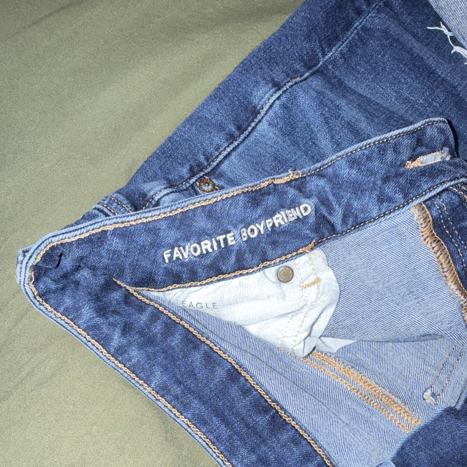 American Eagle Favorite Boyfriend Women’s 18 Blue Medium Wash