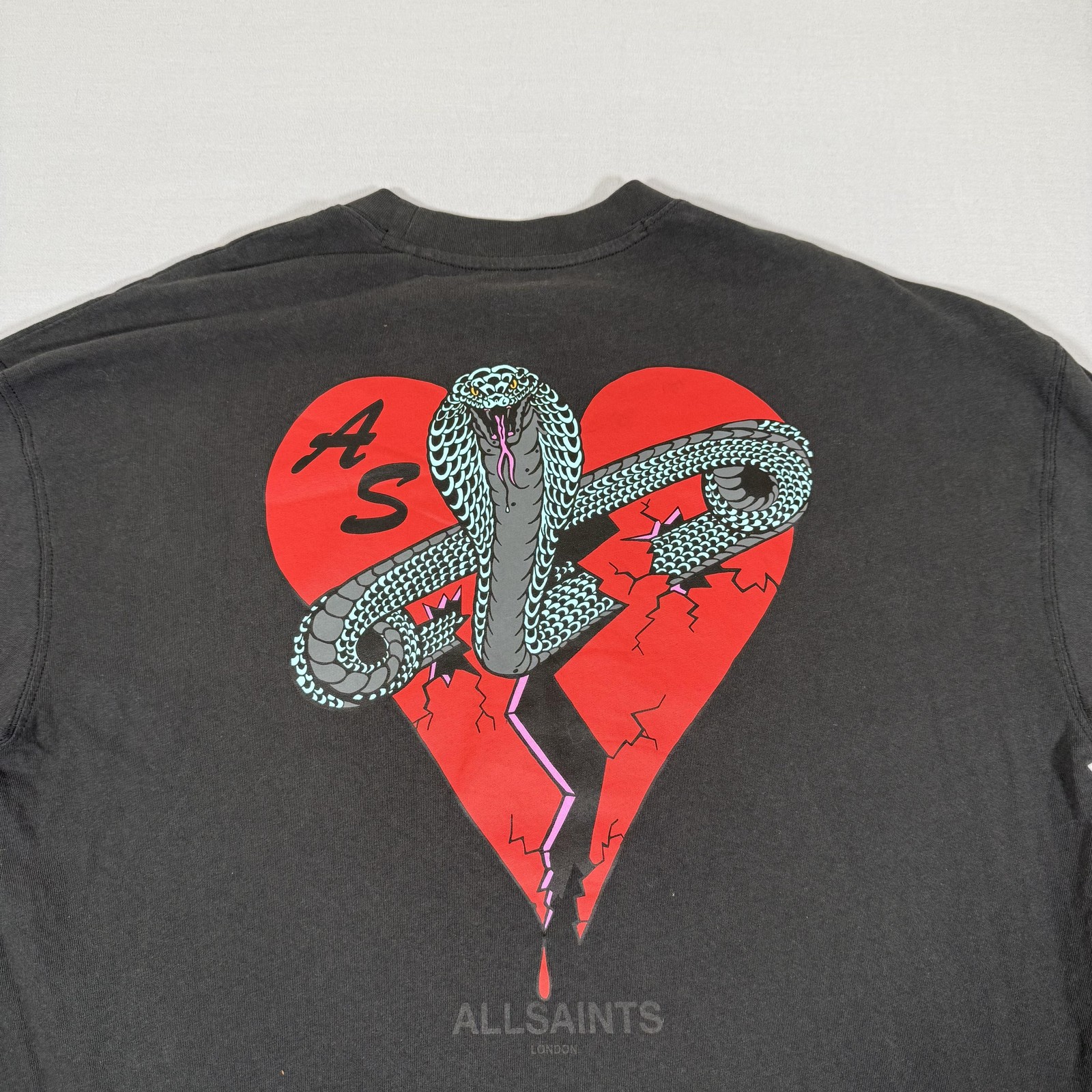 All Saints Shirt Mens Medium Black Oversized Snake Heart Tee Organic Cotton Gym
