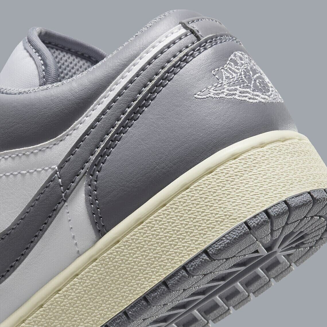 NIKE Air Jordan 1 Low (GS) SIZE 5.5Y WOMEN’S 7 Stealth/White 553560-053 FASTSHIP