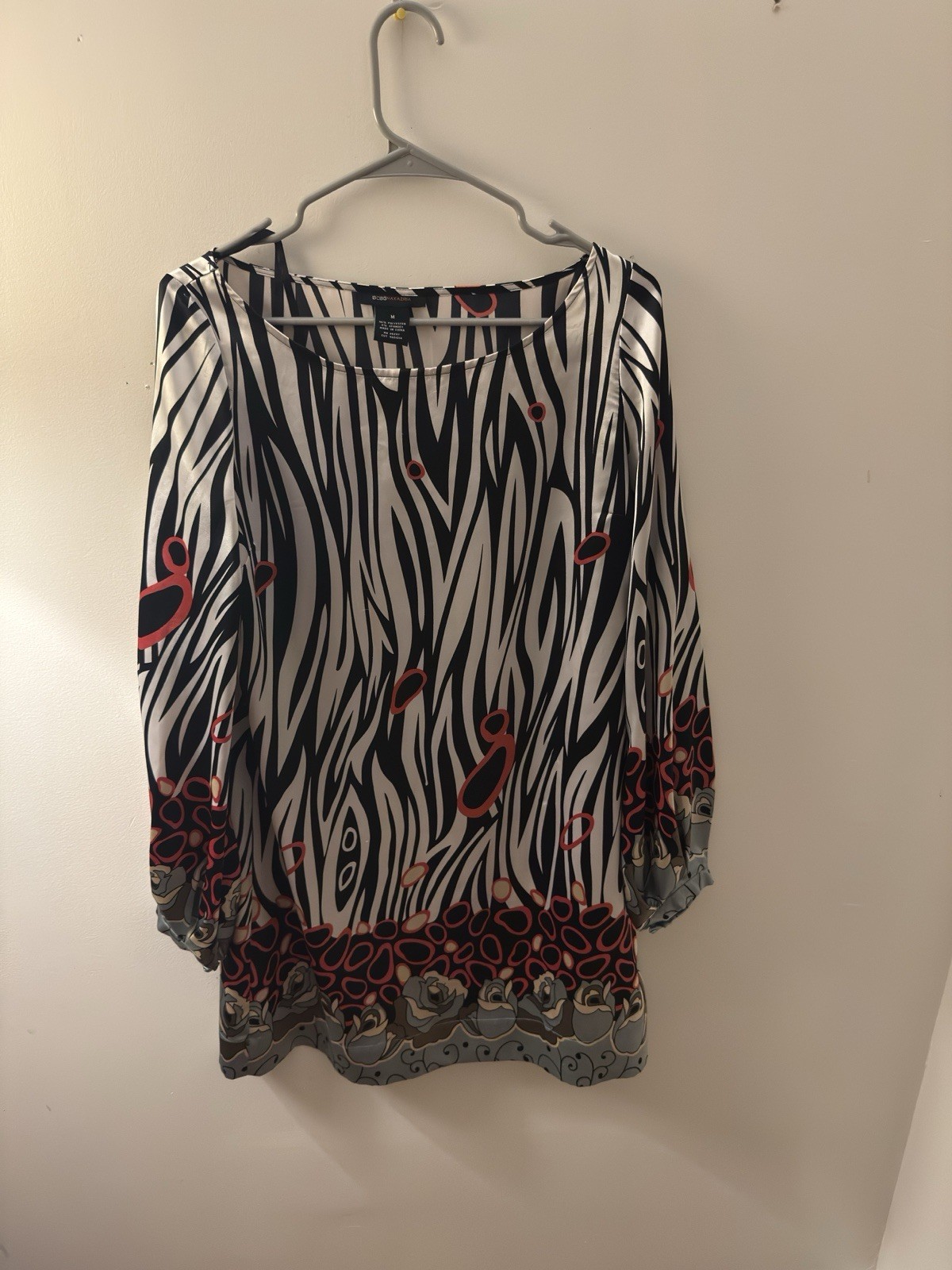 BCBGMAXAZRIA Women’s Black White Red Animal Print Sheer Chiffon Blouse M
