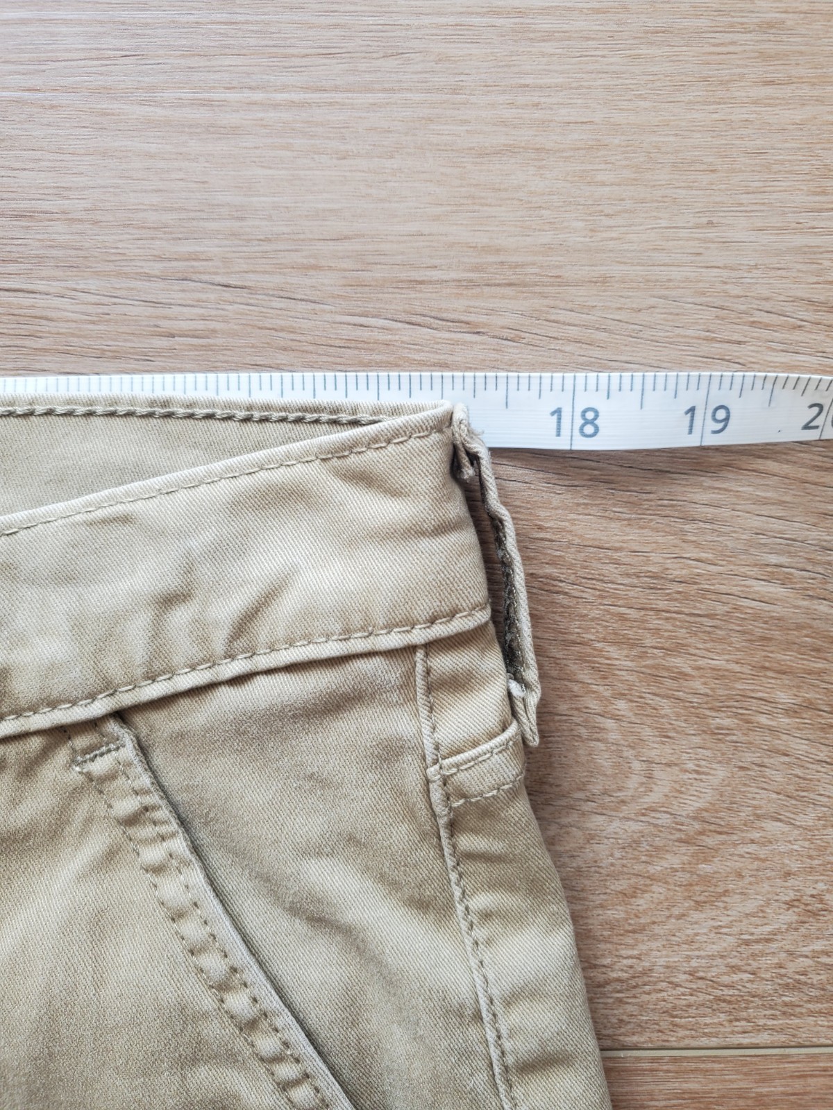 Signature by Levi Strauss & Co Men’s Athletic Straight Beige Stretch Jeans
